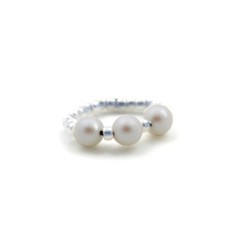 Handmade Elastic Pearlescent White Crystal Pearl Ring